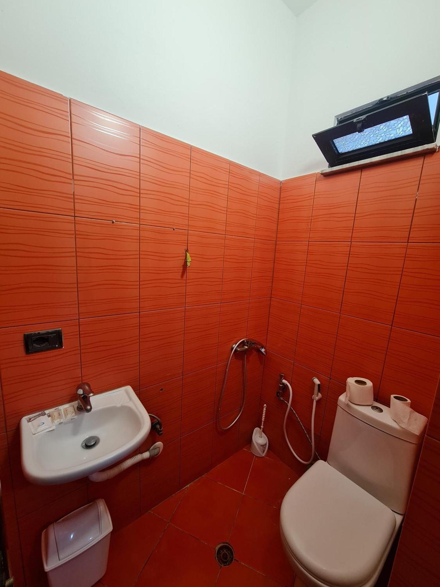 Hotel La Villa Tirana Zewnętrze zdjęcie
