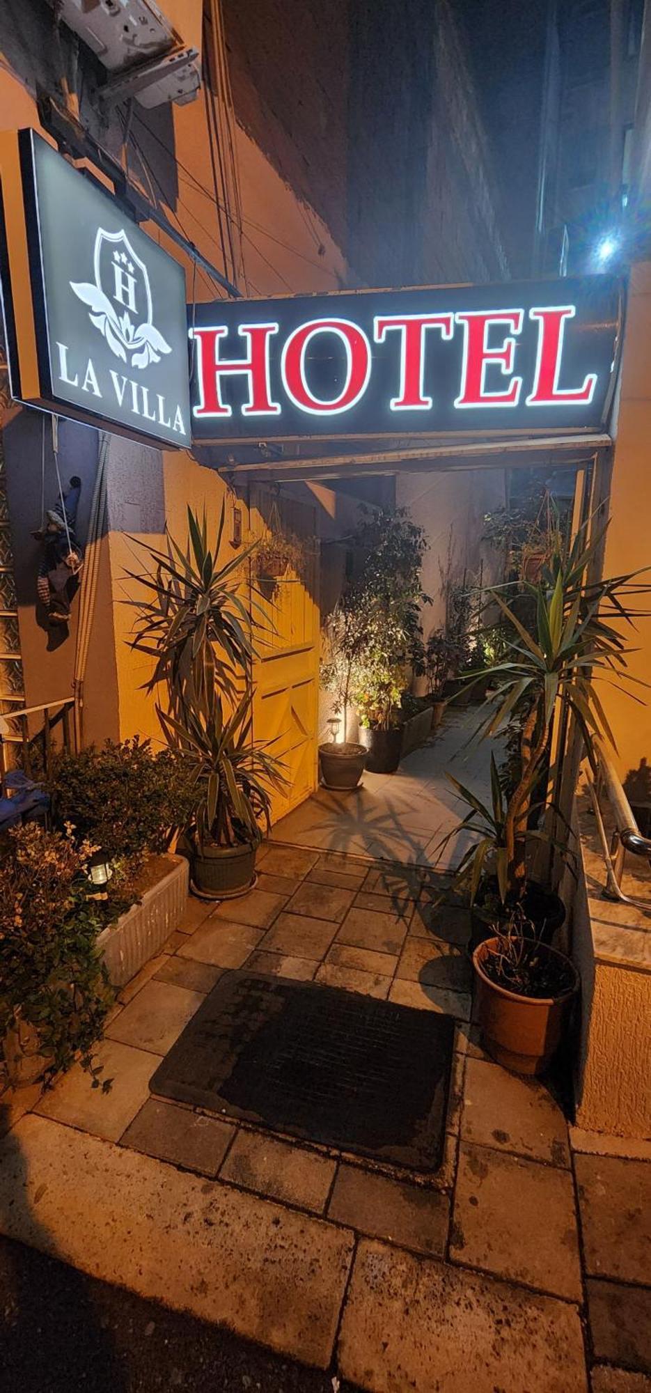 Hotel La Villa Tirana Zewnętrze zdjęcie
