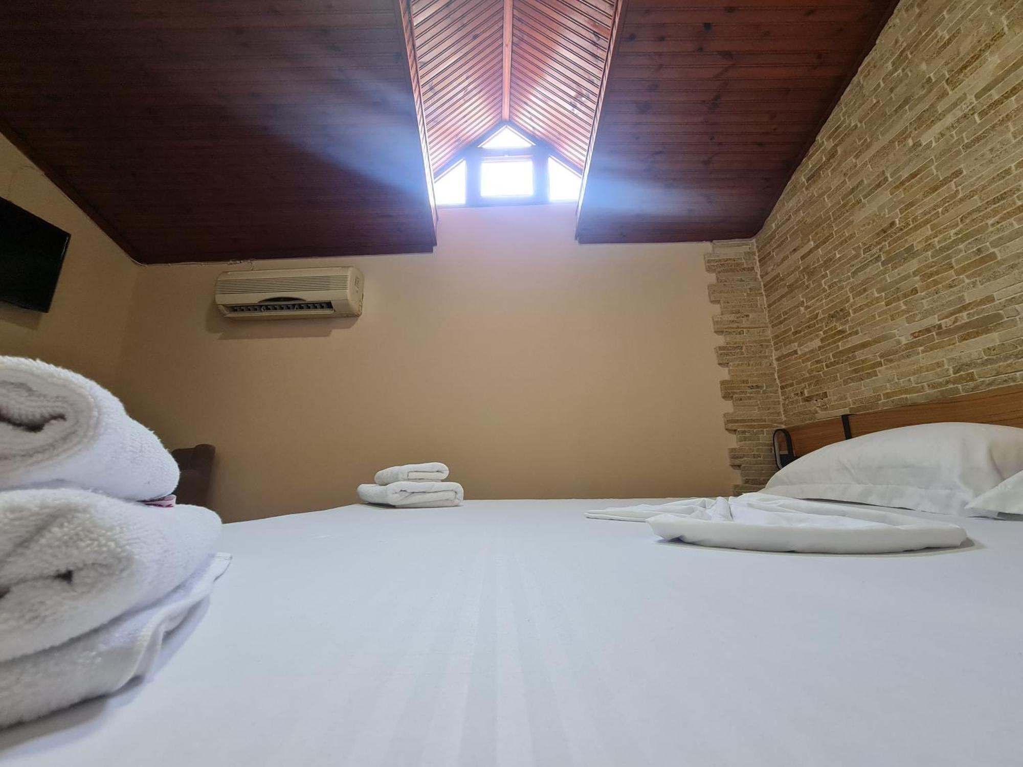 Hotel La Villa Tirana Zewnętrze zdjęcie